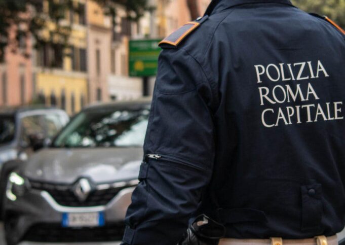 agente Polizia Locale di Roma Capitale