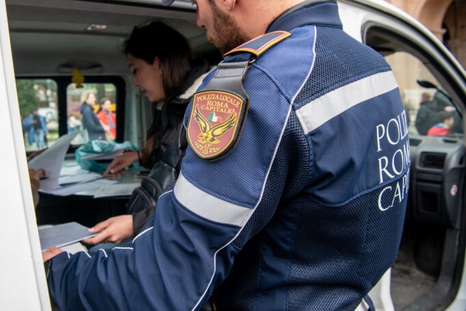 roma polizia locale rafforzati controlli