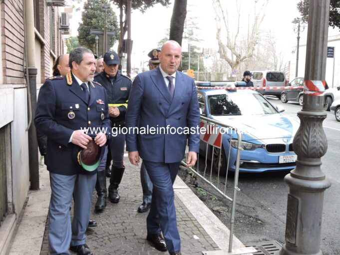 Albano incendio commissariato (1)