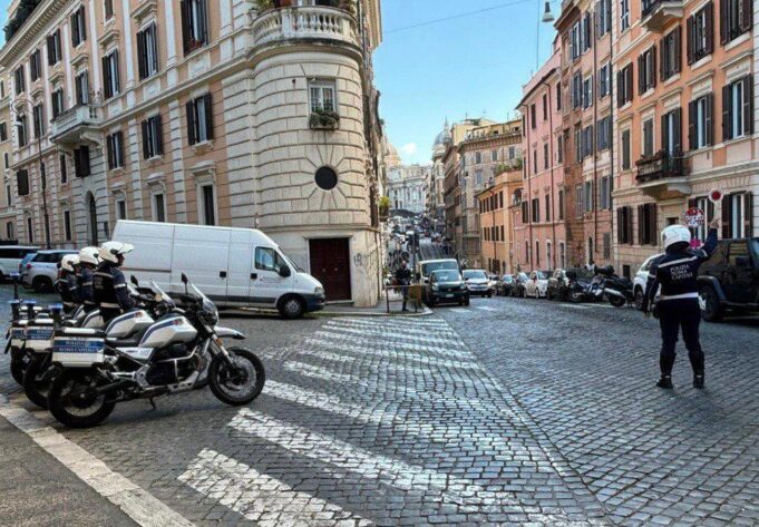 Roma, indagini della Polizia Locale su ZTL